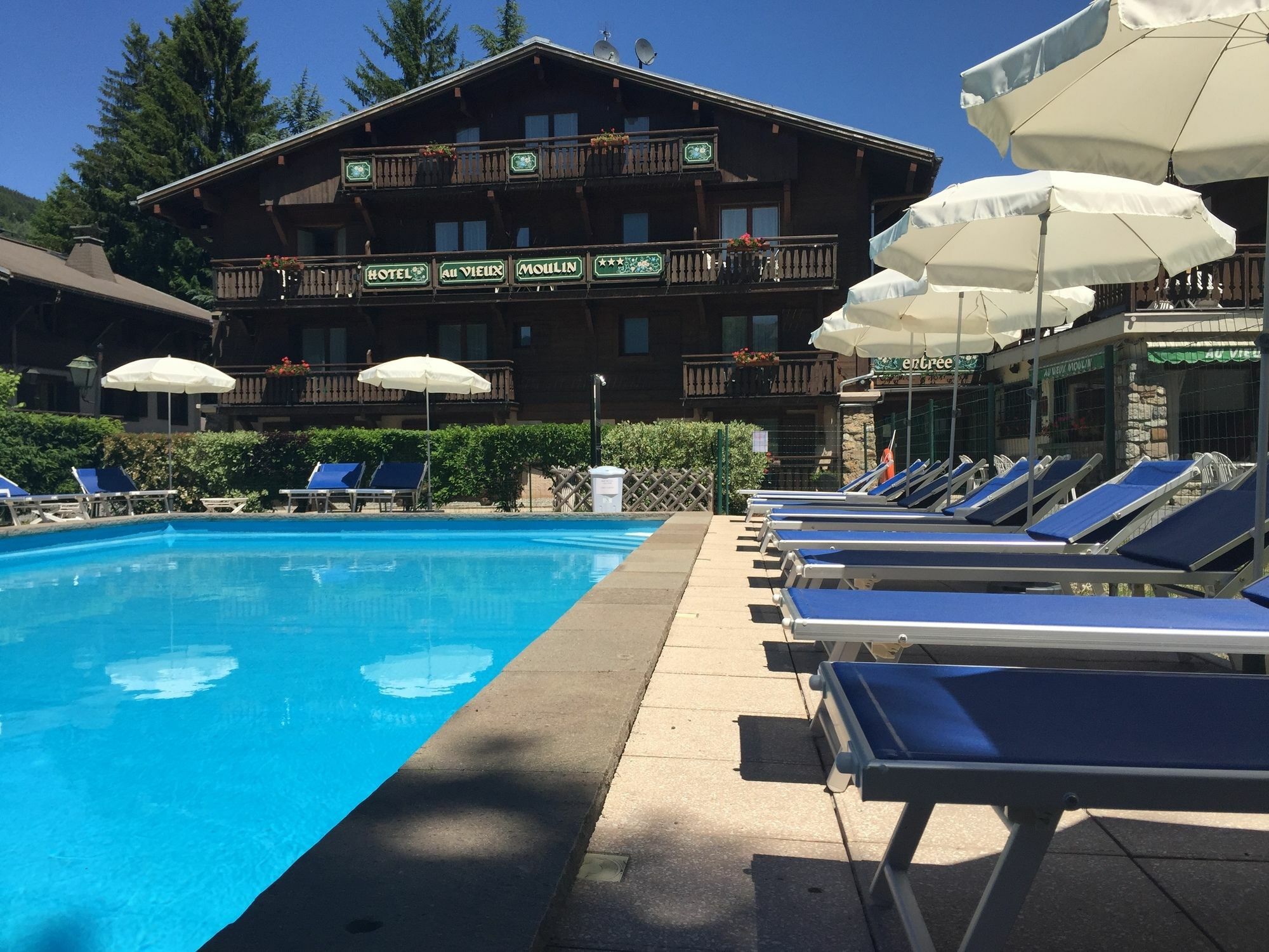 Au Vieux Moulin Hotell Megève Exteriör bild